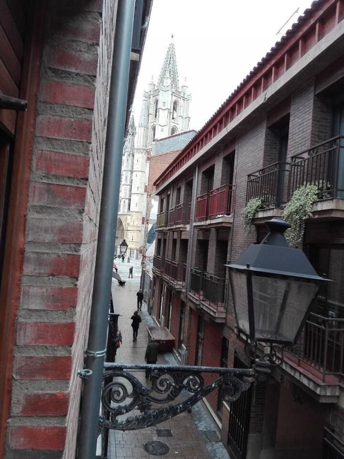 Despertar En Leon, Al Lado De La Catedral Leon